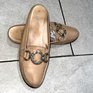 Stuart weitzman camel nice beige color slip on sandals sneakers 7.5